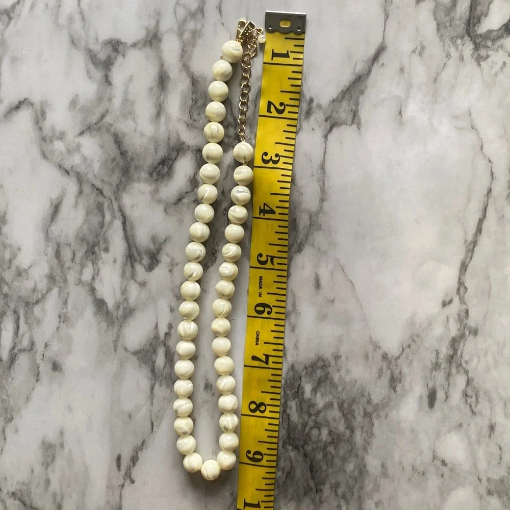 New COS Elegant White Beaded Pearl Necklace - Picture 6 of 6